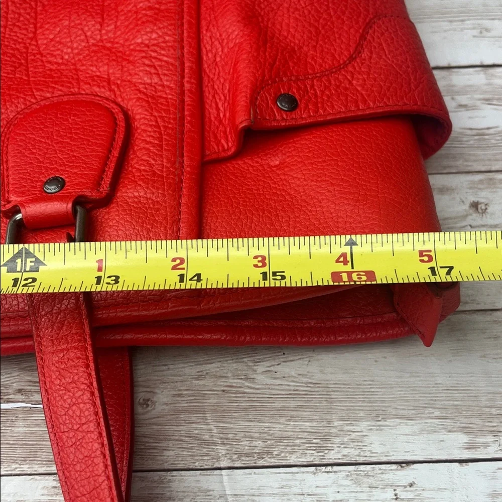 TOTE ONLY Coach Vibrant Red Orange Large Leather Tote